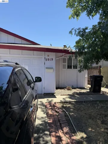 5917 Clover Manor Way, Sacramento, California 95824