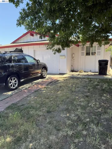 5917 Clover Manor Way, Sacramento, California 95824
