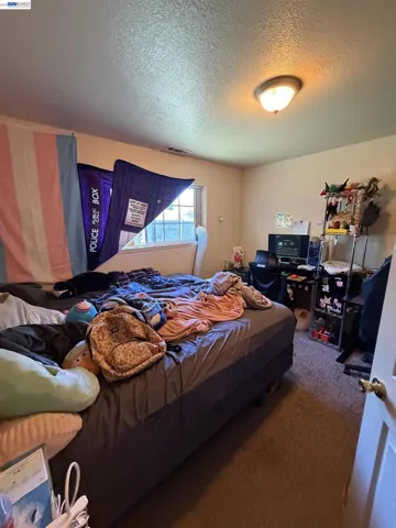 5917 Clover Manor Way, Sacramento, California 95824
