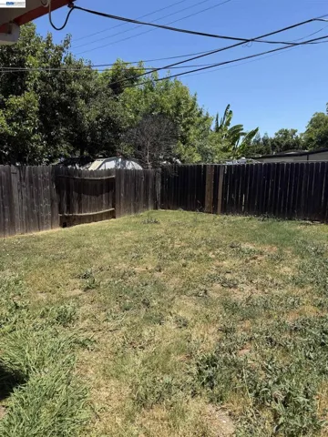 5917 Clover Manor Way, Sacramento, California 95824