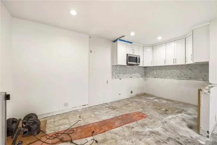 1175 Tivoli 73, Simi Valley, California 93065