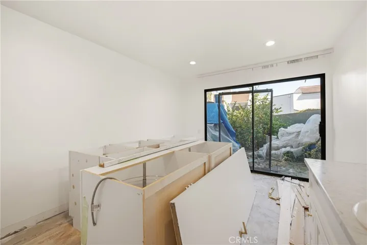 1175 Tivoli 73, Simi Valley, California 93065