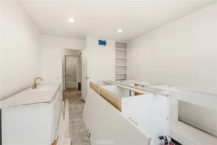 1175 Tivoli 73, Simi Valley, California 93065