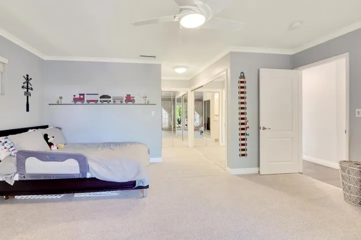 972 Skylark Drive, La Jolla, California 92037
