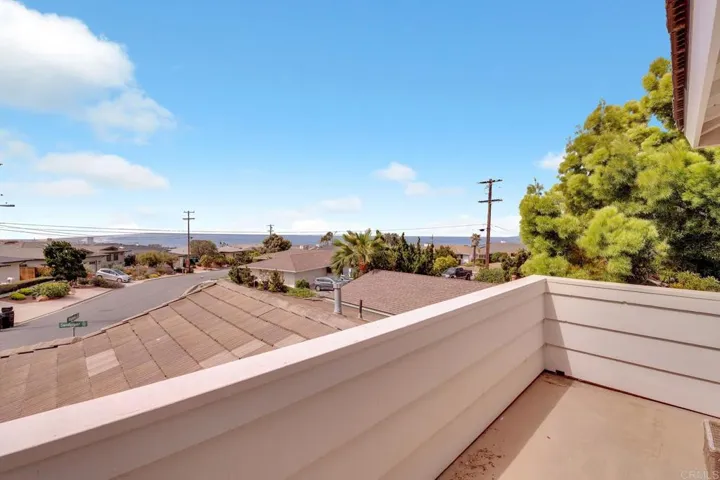 972 Skylark Drive, La Jolla, California 92037
