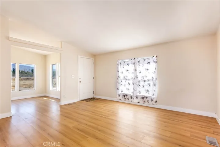 35950 116th E, Littlerock, California 93543