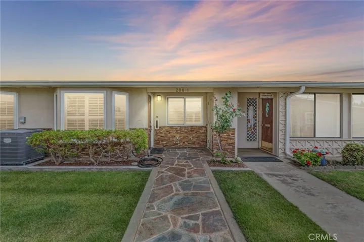 13199 El Dorado Drive 208i, Seal Beach, California 90740