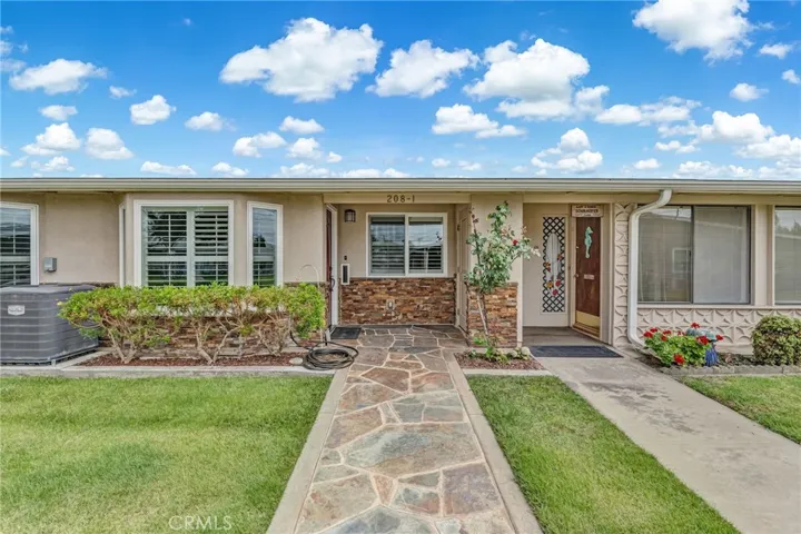 13199 El Dorado Drive 208i, Seal Beach, California 90740