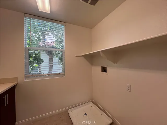 905 N Purple Sage Drive F, Azusa, California 91702