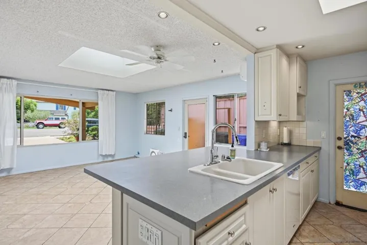 571 Marina Avenue, Coronado, California 92118