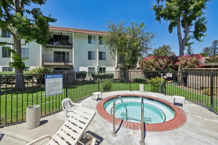 1720 Halford Avenue 226, Santa Clara, California 95051