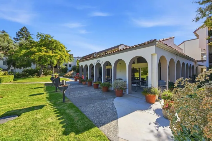 1720 Halford Avenue 226, Santa Clara, California 95051