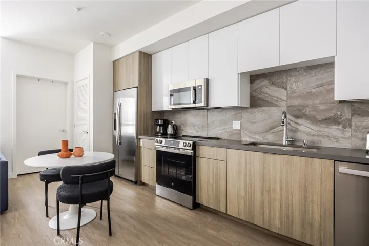 511 S Harbor 714, San Pedro, California 90731