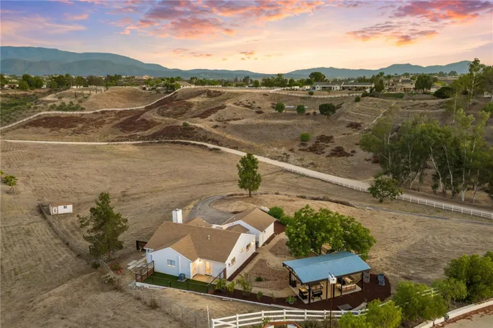 40752 Los Amantes Road, Temecula, California 92592