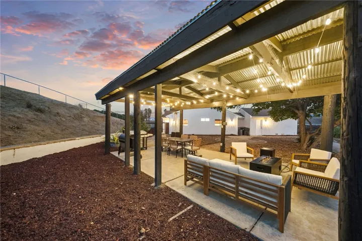 40752 Los Amantes Road, Temecula, California 92592