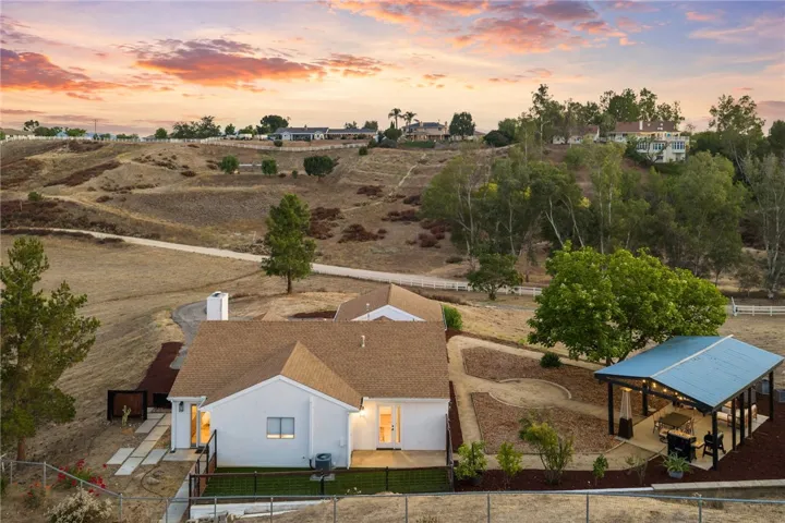 40752 Los Amantes Road, Temecula, California 92592