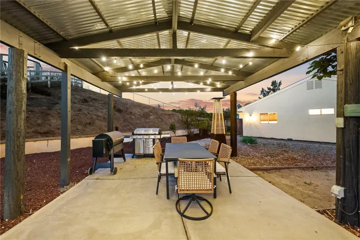 40752 Los Amantes Road, Temecula, California 92592