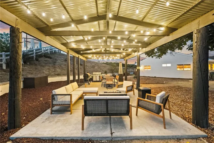 40752 Los Amantes Road, Temecula, California 92592