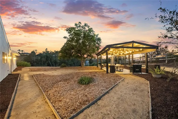 40752 Los Amantes Road, Temecula, California 92592