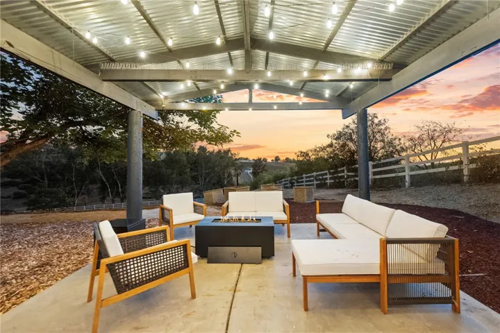 40752 Los Amantes Road, Temecula, California 92592