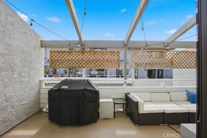 1915 Rockefeller Lane E, Redondo Beach, California 90278