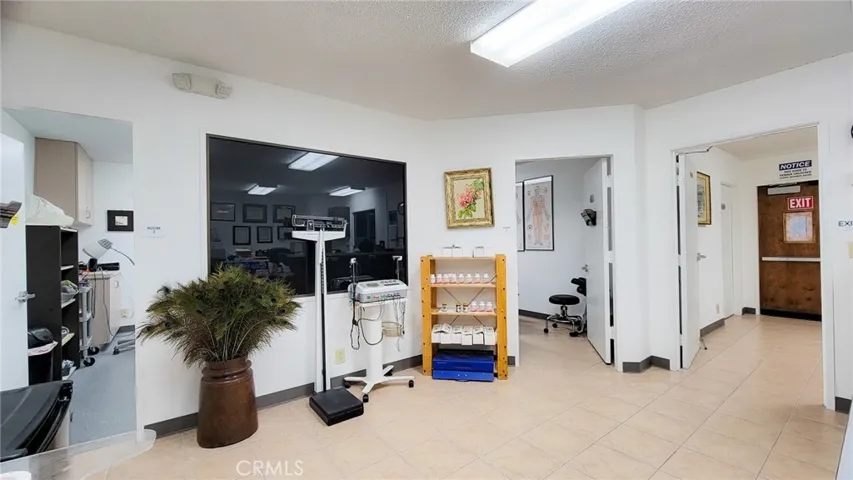 18145 Us Highway 18 G, Apple Valley, California 92307