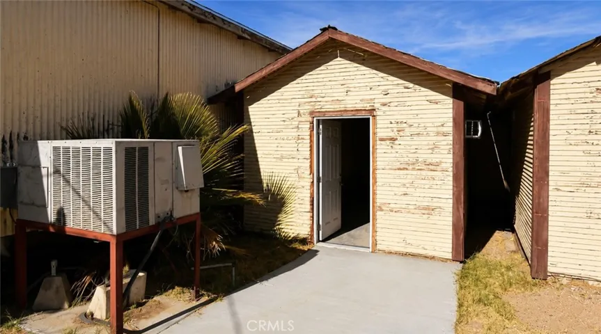 35633 Hwy 66, Daggett, California 92327