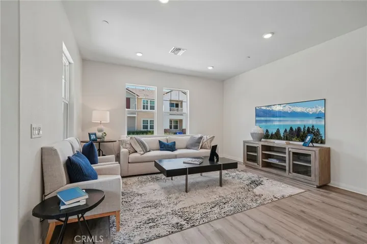 4273 S Hermosa Paseo, Ontario, California 91761