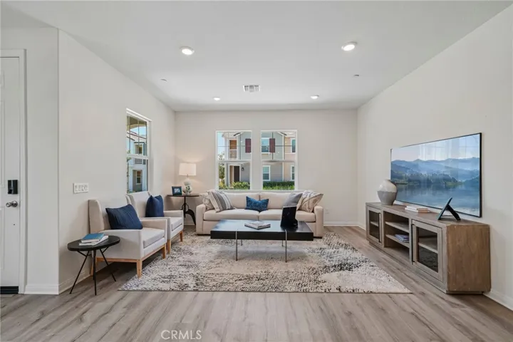 4273 S Hermosa Paseo, Ontario, California 91761