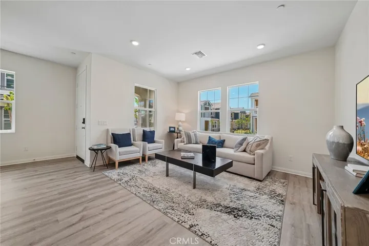 4273 S Hermosa Paseo, Ontario, California 91761
