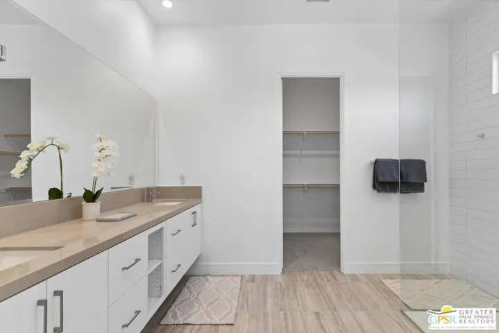 825 Fountain Drive, Palm Springs, California 92262