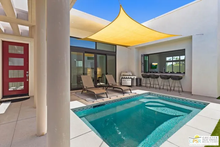 825 Fountain Drive, Palm Springs, California 92262