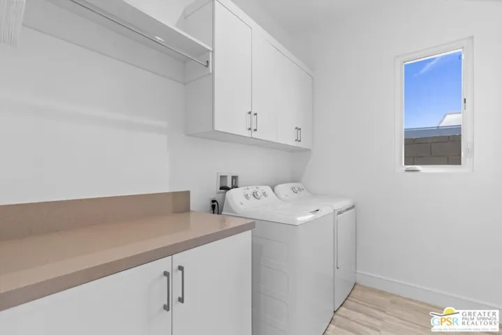 825 Fountain Drive, Palm Springs, California 92262