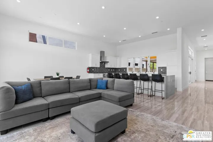 825 Fountain Drive, Palm Springs, California 92262