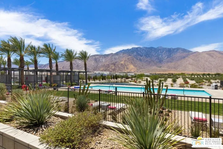 825 Fountain Drive, Palm Springs, California 92262