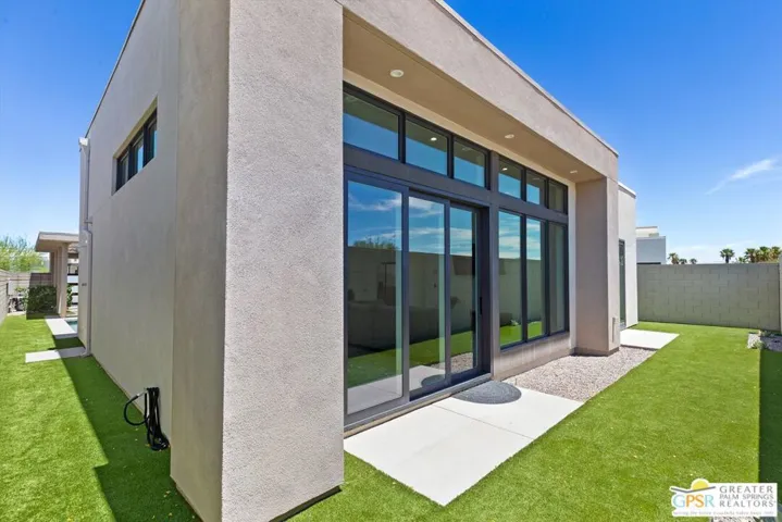 825 Fountain Drive, Palm Springs, California 92262