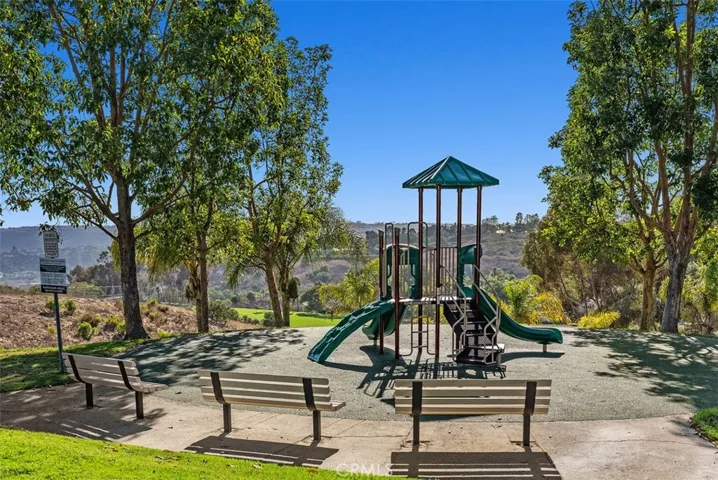 3 Silver Glade 229, Laguna Niguel, California 92677
