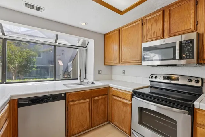 2843 Buena Knoll Court, San Jose, California 95121