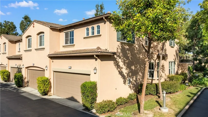 40 Trailing Vine, Irvine, California 92602
