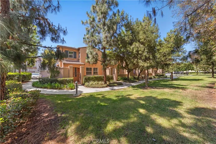 40 Trailing Vine, Irvine, California 92602