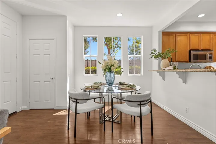 40 Trailing Vine, Irvine, California 92602