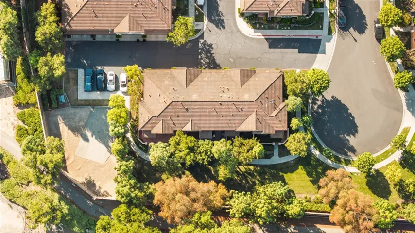 40 Trailing Vine, Irvine, California 92602