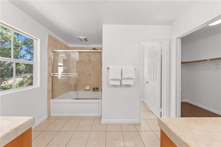 40 Trailing Vine, Irvine, California 92602