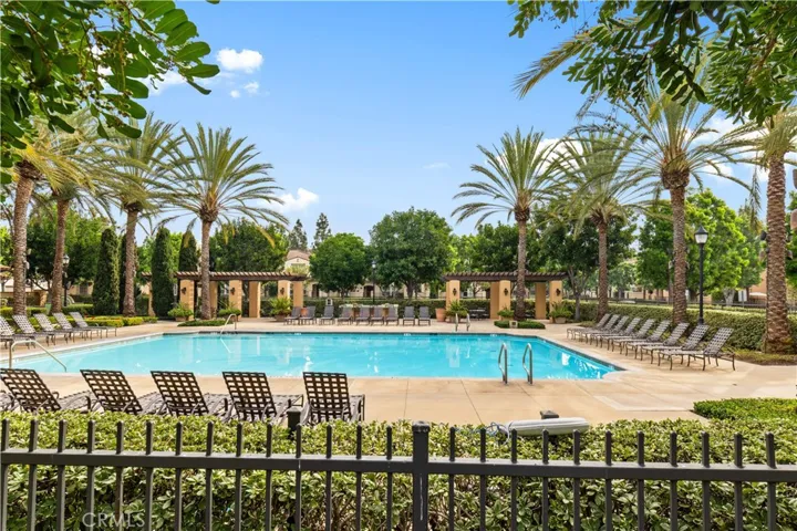 40 Trailing Vine, Irvine, California 92602