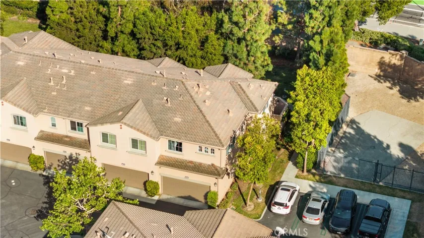 40 Trailing Vine, Irvine, California 92602