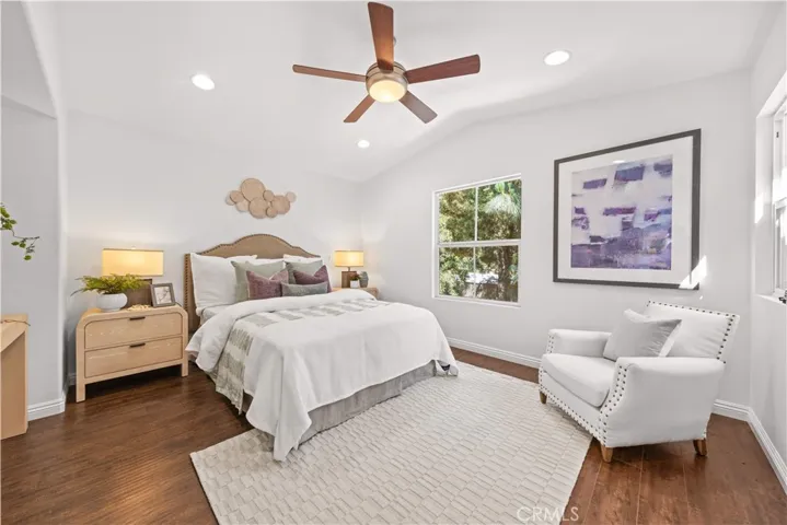 40 Trailing Vine, Irvine, California 92602