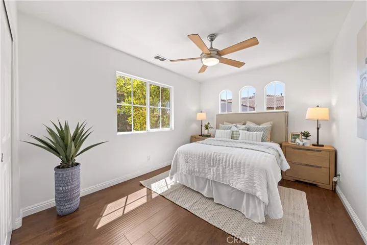 40 Trailing Vine, Irvine, California 92602