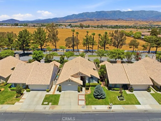 5831 Oakmont, Banning, California 92220