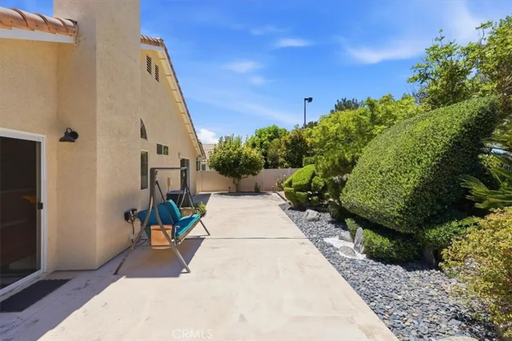 5831 Oakmont, Banning, California 92220