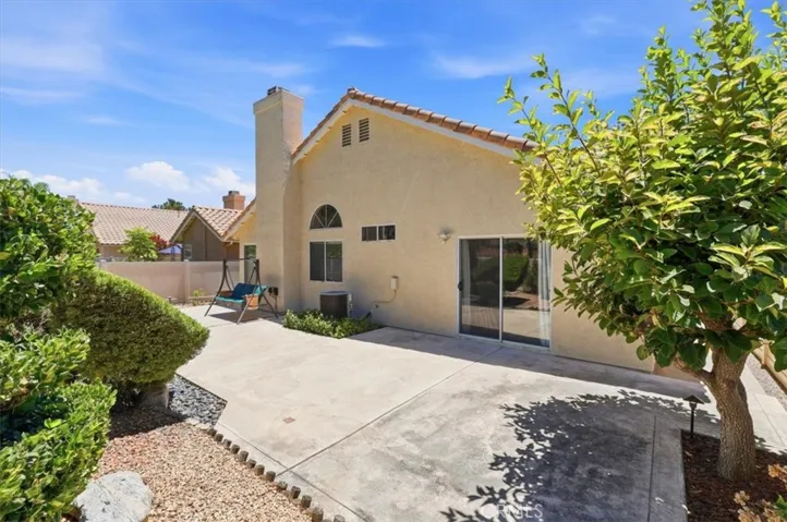 5831 Oakmont, Banning, California 92220